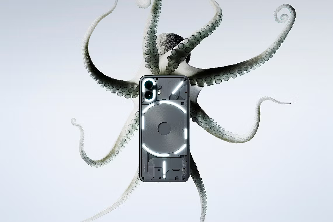 Nothing Phone 2 手机发布：背面灯效依旧炫酷，售价 600 美元起 - 1