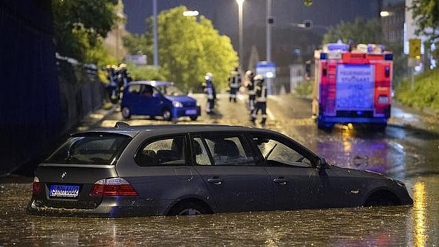 德国全境遭5-10年不遇暴雨 多地内涝严重 - 1