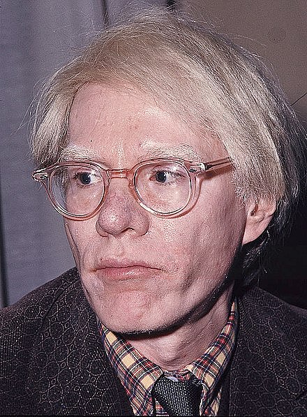 440px-Andy_Warhol_1975.jpg