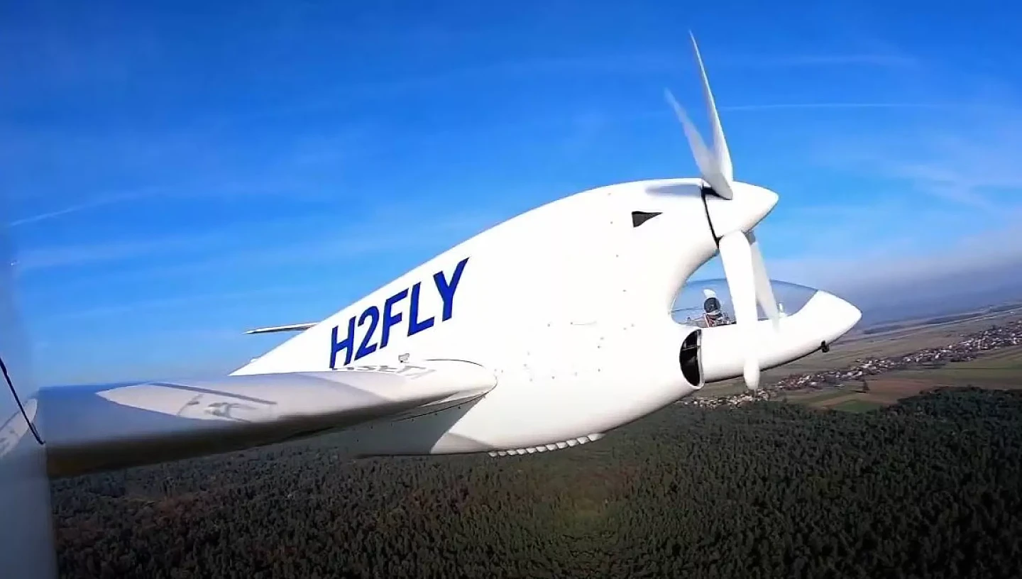 HY4创造氢动力客机飞行高度新记录 - 2