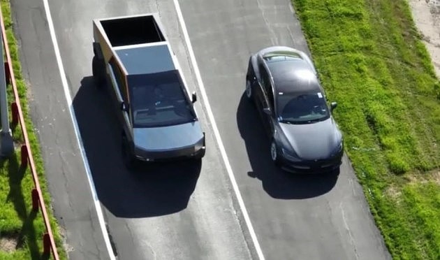 新款特斯拉Model S实车曝光 全新样式尾灯抢眼：2022年上市 - 1