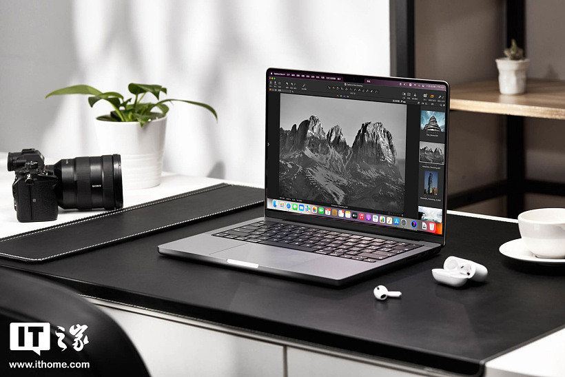 【IT之家开箱】苹果 MacBook Pro 14 英寸 2021 图赏：刘海设计，绚丽 Liquid 视网膜 XDR 显示屏 - 3