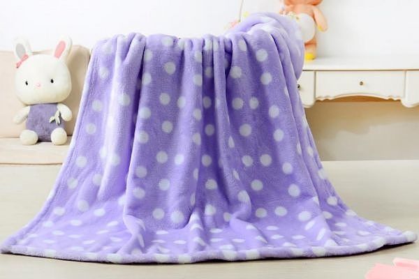 家里的大厚毛毯可以干洗吗 厚毛毯的清洗方法 - 3