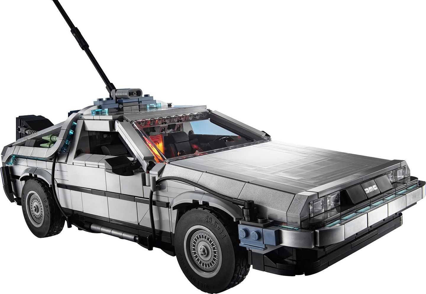 乐高推全新《回到未来》DeLorean套装 - 6