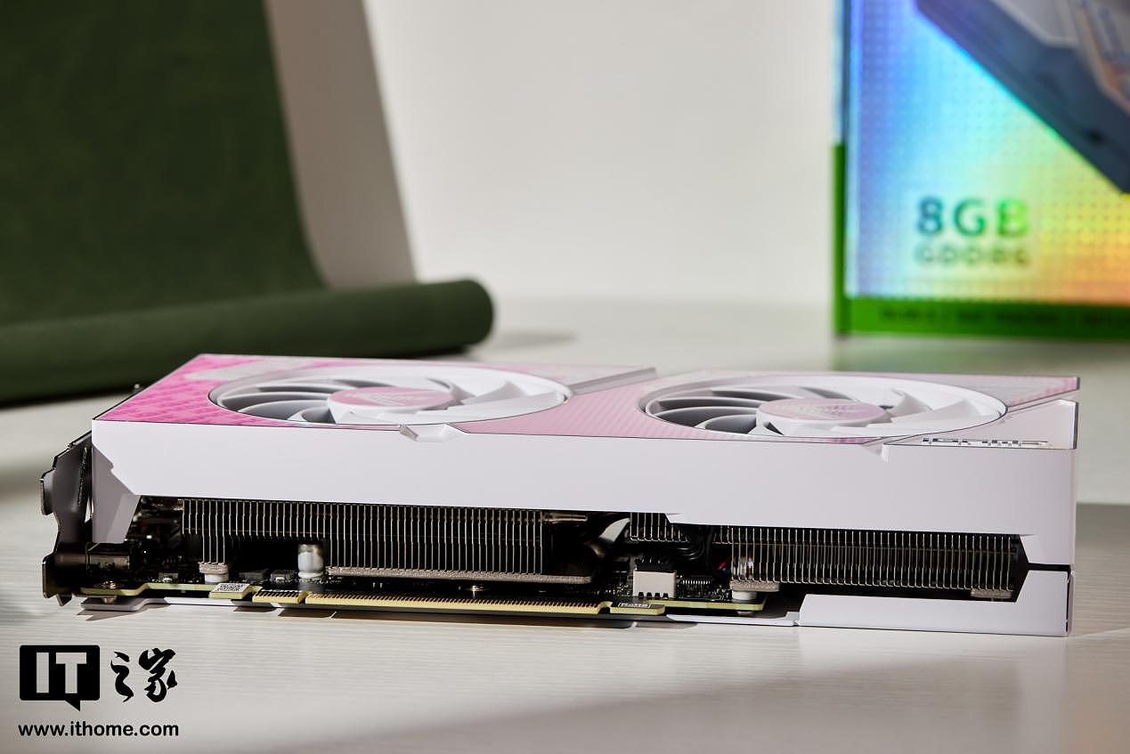 【IT之家开箱】iGame GeForce RTX 4060 Ti Ultra W DUO OC 8GB 图赏：精致时尚波普设计，小巧方正超强兼容 - 13