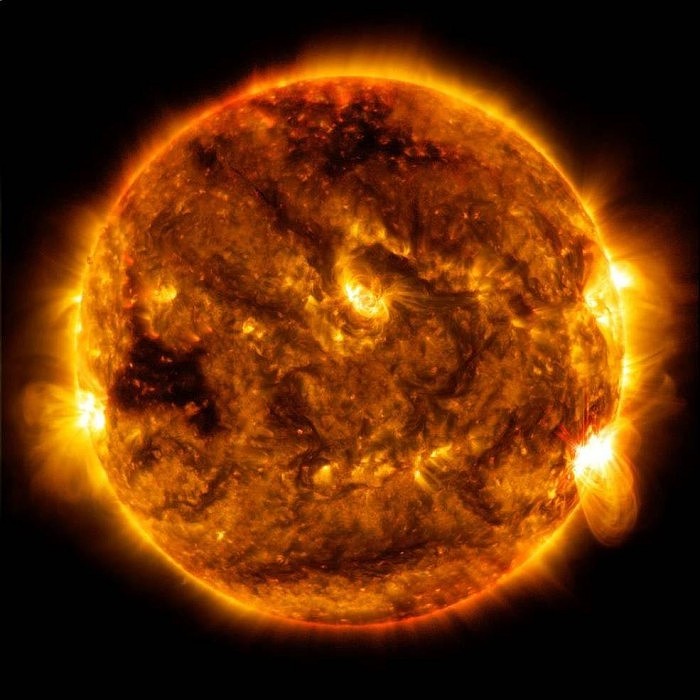 1S1olar-Flare-2015-NASA-SDO.jpg