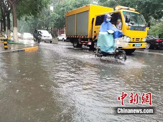 疾风+骤雨+雷电 京津冀的雨真不是闹着玩的…… - 13