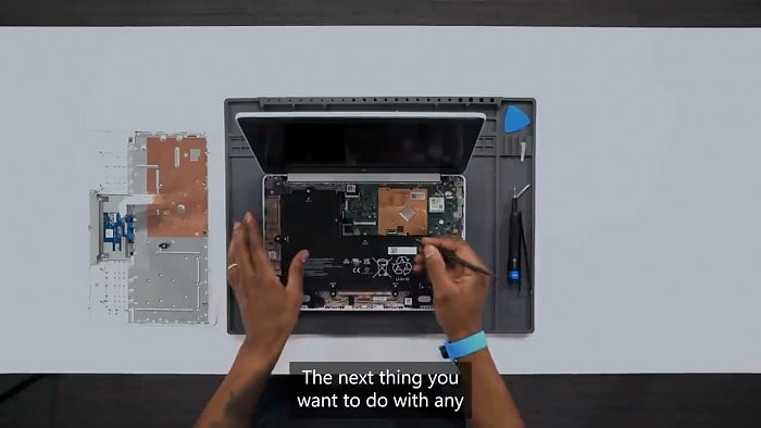 微软上传新视频：用户可轻松维修Surface Laptop SE - 2