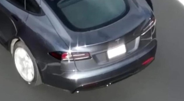 新款特斯拉Model S实车曝光 全新样式尾灯抢眼：2022年上市 - 2