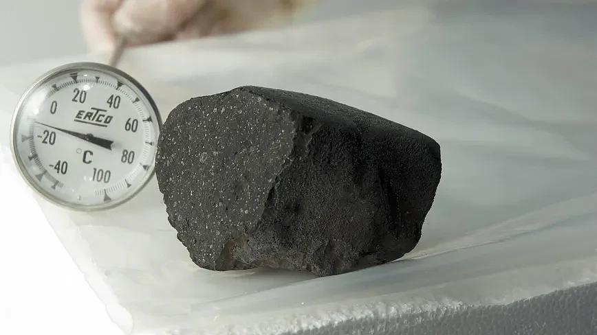 557996main-tagish-lake-meteorite.webp