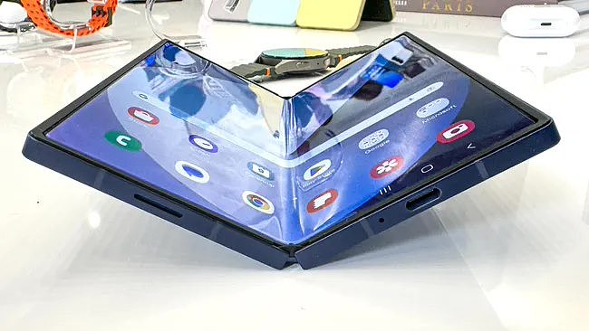 国行 14999 元起，三星 Galaxy Z Fold6 折叠屏手机发布：更薄更耐用，骁龙 8 Gen 3 加持 - 5