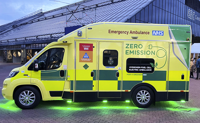 氢动力救护车在伦敦测试前驶入格拉斯哥进行展示 - 2