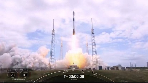 又是一箭12飞，SpaceX再送53颗星链卫星上天 - 1