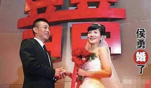 娱乐圈里的“采花高手”：王刚、侯勇三婚娶娇妻，于和伟夜光麻将 - 48