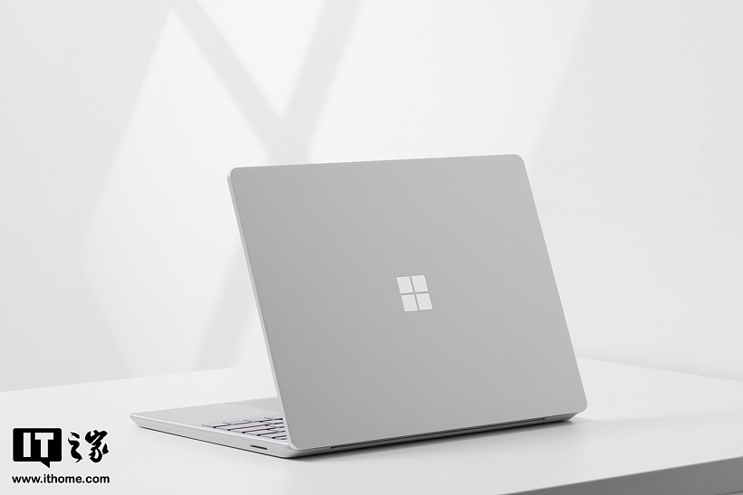 【IT之家开箱】微软 Surface Laptop Go 2 亮铂金图赏 - 5