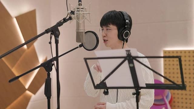 ?BLG公布ELK选手龙年MV录制花絮：ELK表示不敢听自己声音 - 1