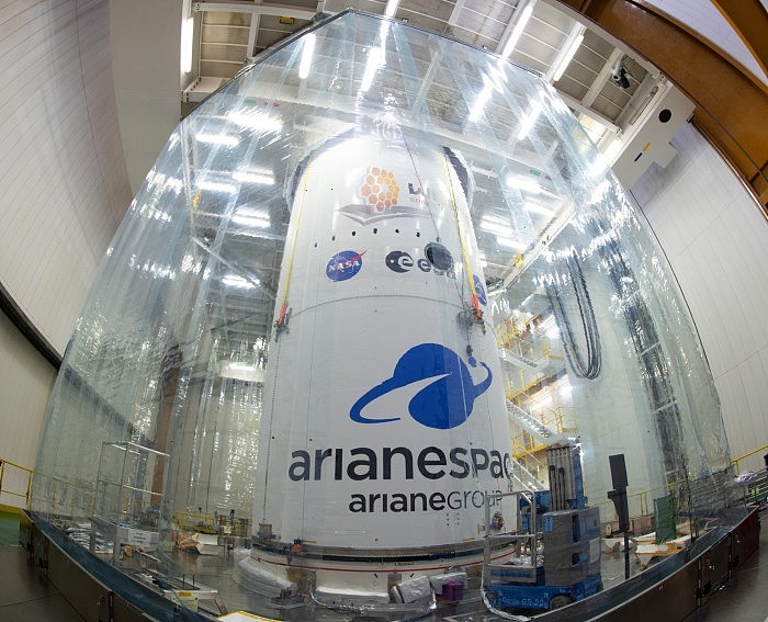 Webb-Secured-Inside-Ariane-5-Fairing-5-scaled.jpg