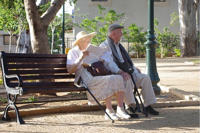 old-couple-in-park.jpg