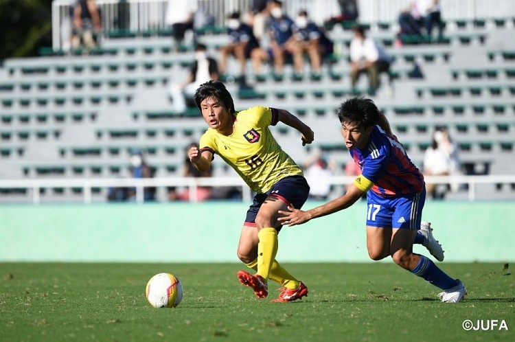 如何从大学生变成职业球员？日本足球联赛学生选手竟超半数 - 1