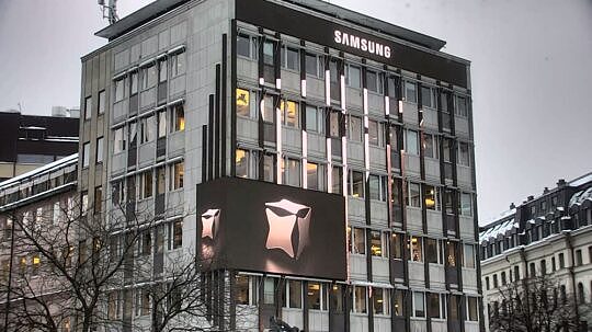 三星在全球各大城市竖起广告牌，预热 Galaxy S24 系列 AI 手机 - 5