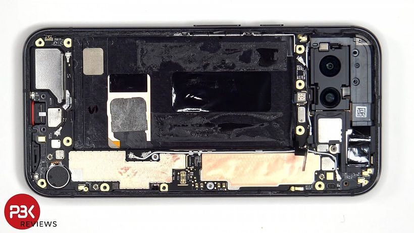 谷歌 Pixel 8a 手机拆解：电池难拆、Tensor 芯片无 VC 均热板 - 2