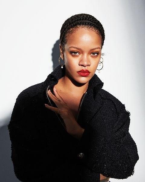 Rihanna成为全球最富有歌手 身价14亿美元 - 5