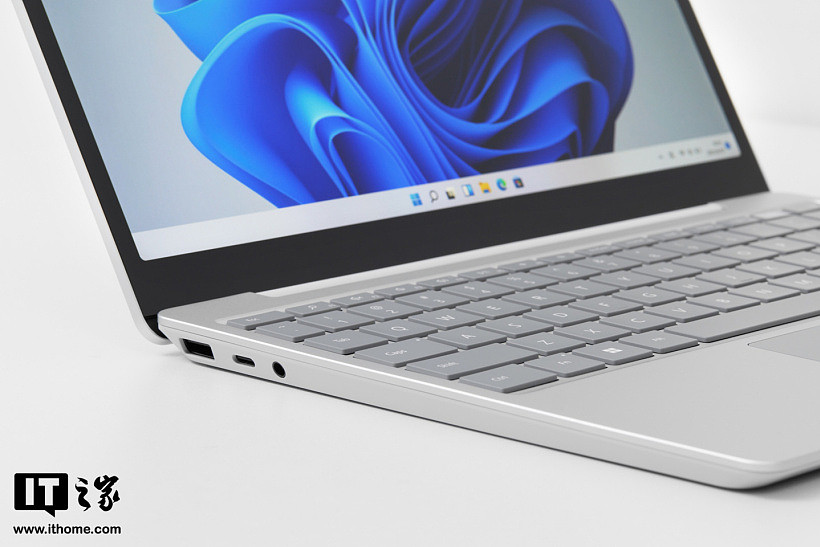 【IT之家开箱】微软 Surface Laptop Go 2 亮铂金图赏 - 15