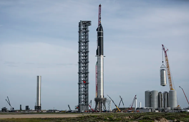 SpaceX星际飞船首次轨道试飞再次推迟 最早3月底发射 - 1