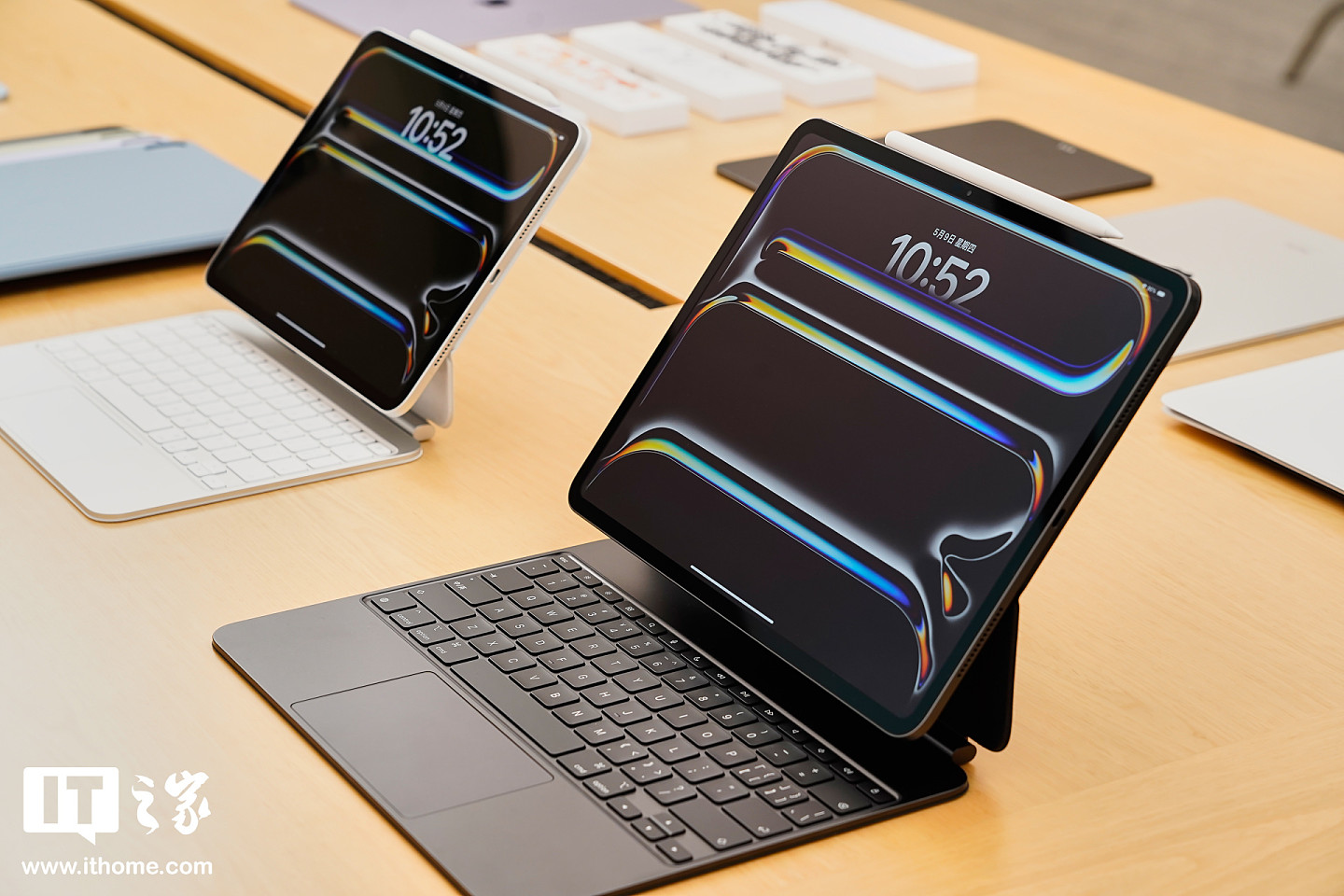 史上最薄苹果设备！IT之家现场实拍上手 2024 款 iPad Pro、iPad Air 系列新品 - 1