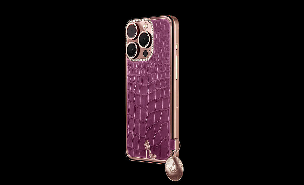 Caviar 将推出“芭比”定制版苹果 iPhone 15 Pro、三星 Z Flip5 手机和 Apple Watch Series 9，各限量 99 台 - 4