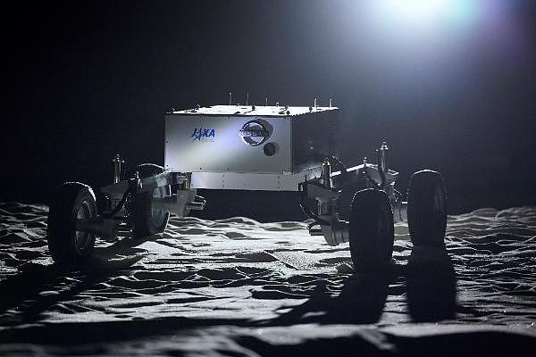 日产发布纯电动全轮精准控制技术 提升月球探测车的月表行驶性能 - 2