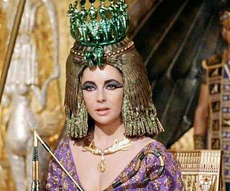 探秘古埃及皇室：法老与公主的双重身份 - 1