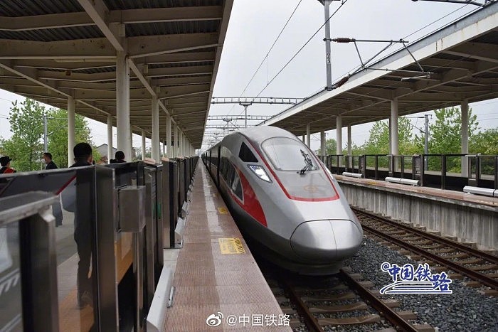 黄黄高铁今日开通运营：设计时速350公里、武汉到杭州仅需3小时 - 1