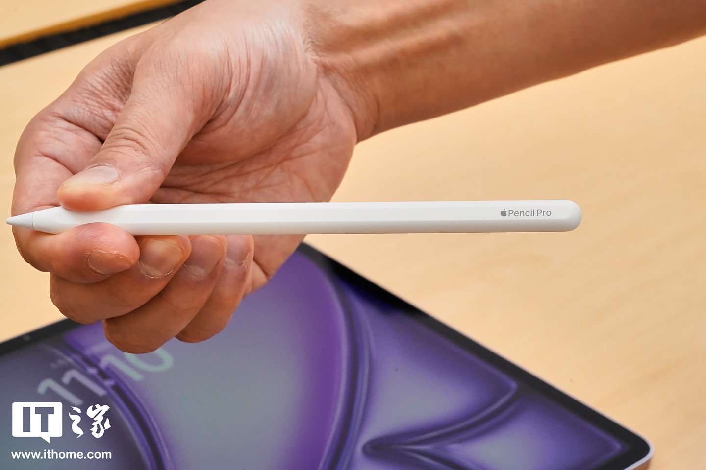 史上最薄苹果设备！IT之家现场实拍上手 2024 款 iPad Pro、iPad Air 系列新品 - 34