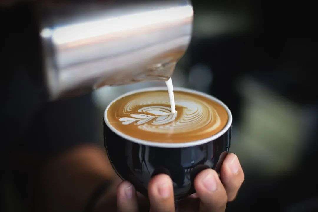 咖啡战事再升级：瑞幸紧逼星巴克、国产咖啡猛开店、Manner开始送外卖...... - 5