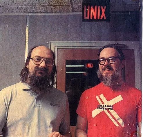 操作系统的最强入门科普（Unix / Linux 篇） - 11