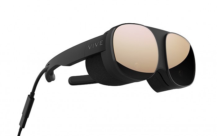 HTC最新VR眼镜确定11月18日发售 近视眼也可裸眼享受 - 1