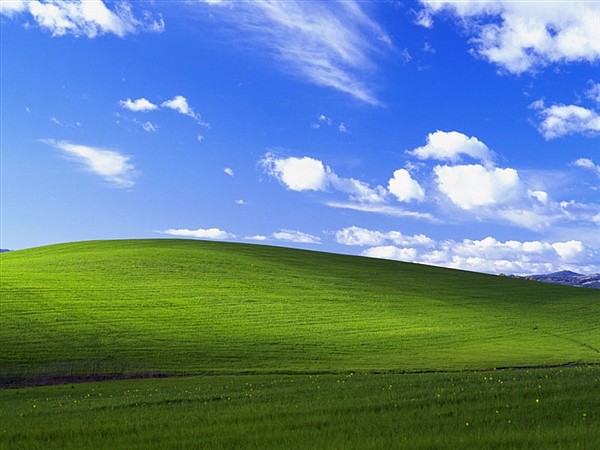 日本网友晒当地美景 网友表示眼熟：Windows XP蓝天白云壁纸？ - 2