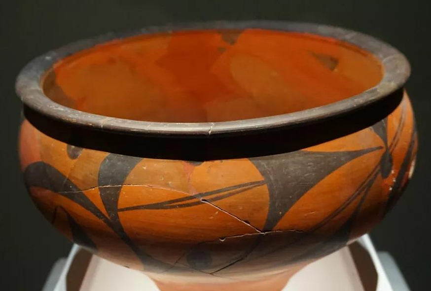 ​陕西年前彩陶的神秘发现——探索古代文明的痕迹 - 1