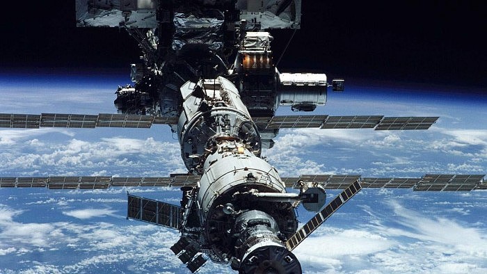 国际空间站俄“星辰”号服务舱发现新的潜在漏气点 - 1