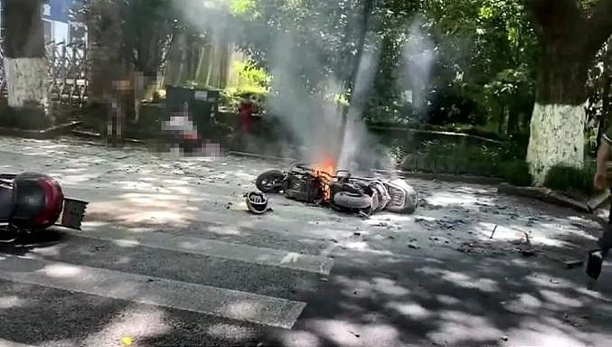 杭州电瓶车烧伤女孩或终生插管 起火与锂电池有关 有物质外漏 - 1