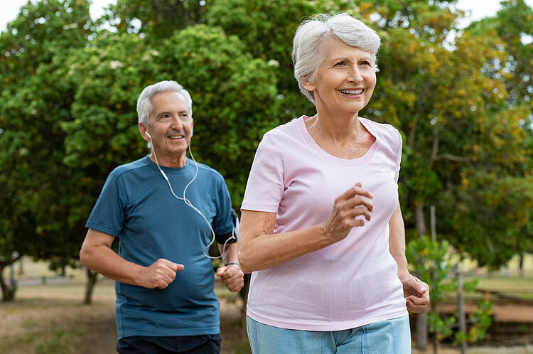 生命在于运动还是静养？提醒：中老年人运动，4个误区别犯 - 2