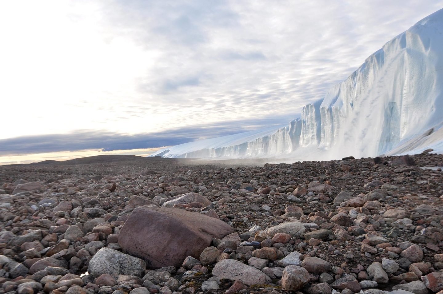 研究发现格陵兰岛的海华沙撞击坑拥有5800万年的历史 - 1