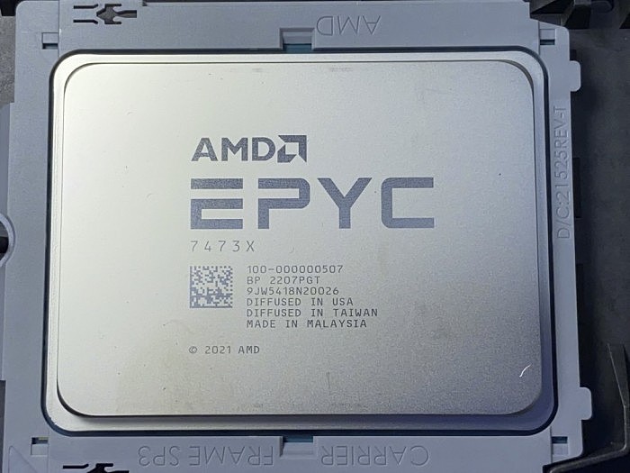 性能飙升66％的秘密：AMD 2.5万元768MB 3D缓存霄龙首次开盖 - 2