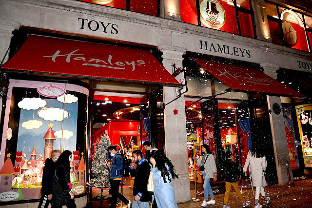 世界最老玩具店发布圣诞节礼物TOP10 乐高路易吉在列 - 1
