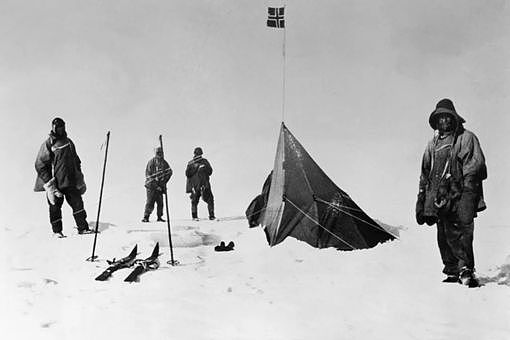 第一个到达南极点的人是谁 最先到达南极点的是谁带领的科考队 - 3