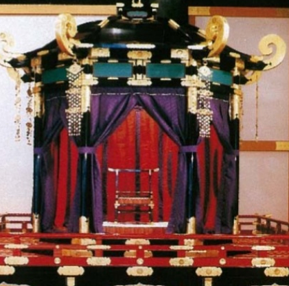 日本天皇宝座的历史与中国神鸟的象征 - 1