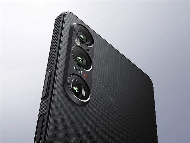 大量索尼 Xperia 1 VI 手机官方宣传图曝光：骁龙 8 Gen 3、5000mAh 电池 - 2