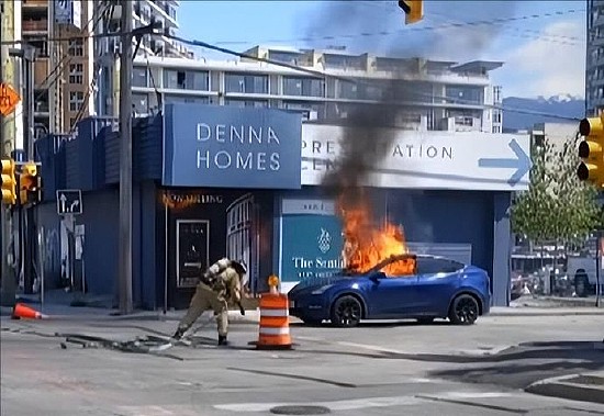 美国监管机构要求特斯拉提供加拿大Model Y起火事故信息 - 1