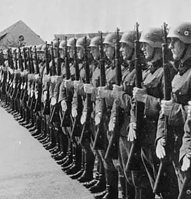 二战德国国防军第一军的战斗力集结，有什么目的存在？ - 1